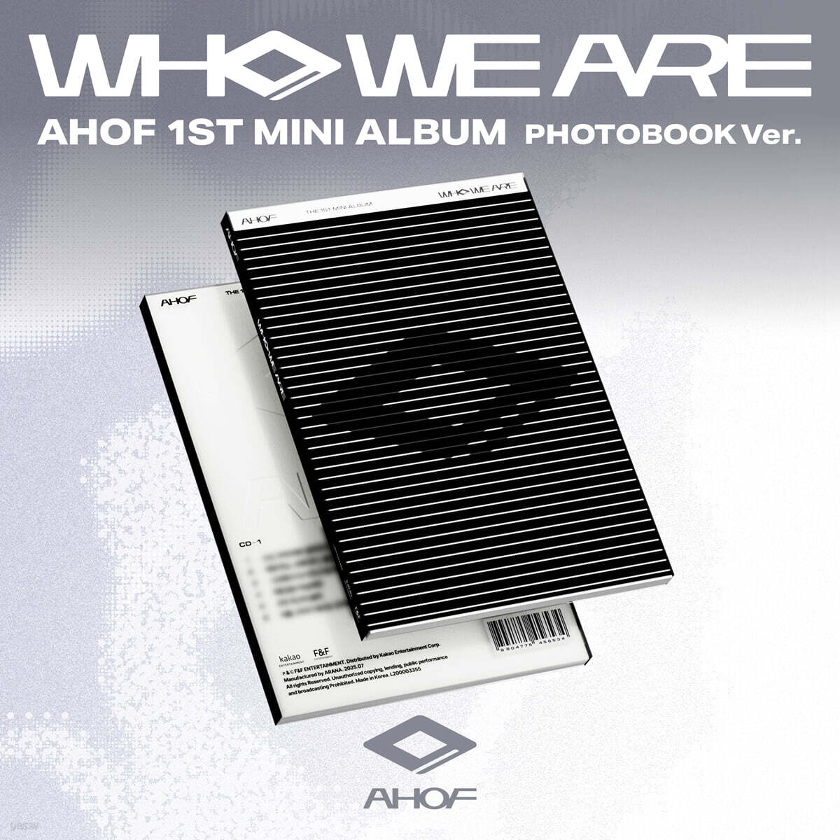 AHOF The 1st Mini Album – WHO WE ARE (PHOTOBOOK Ver.)
